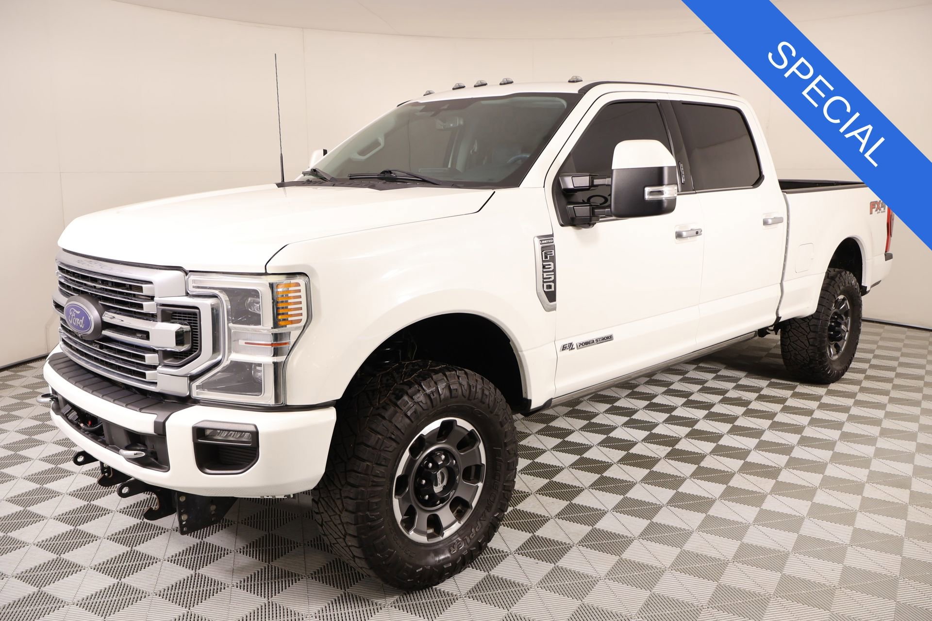 Used 2022 Ford F350 Limited AWD/4WD image 11