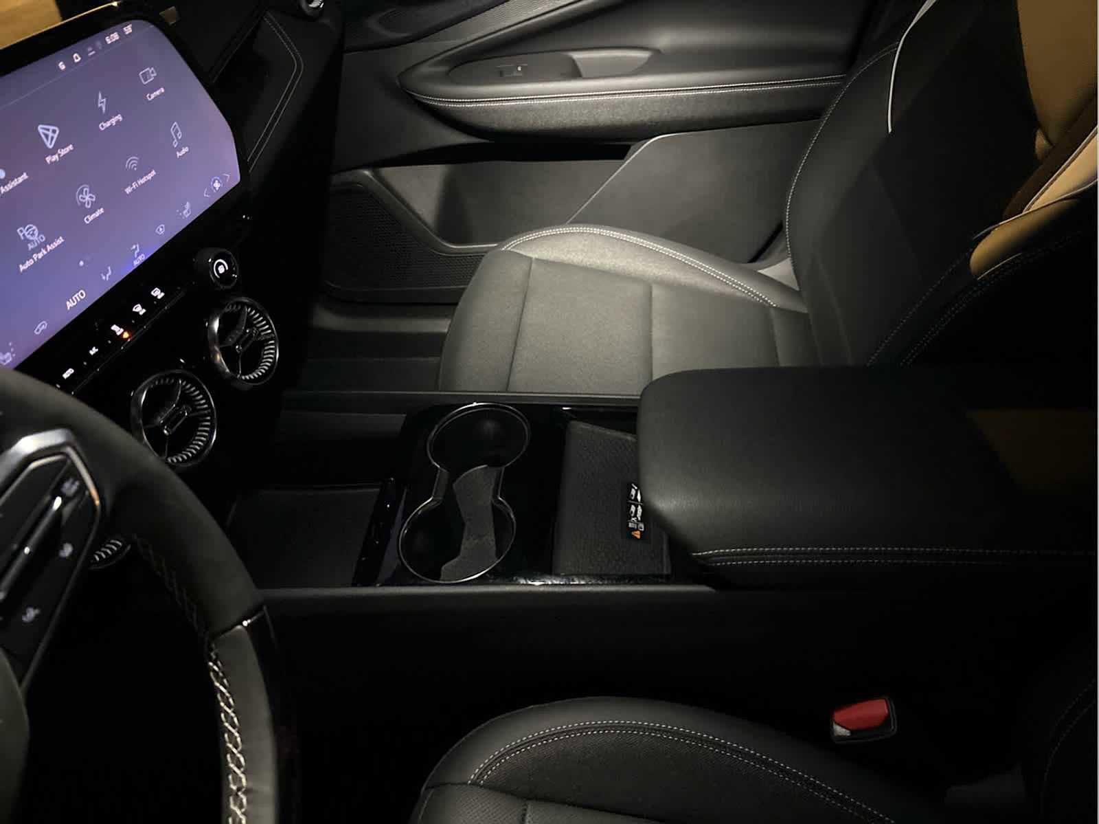 Used 2025 Chevrolet Blazer EV LT w/ Super Cruise Package image 15