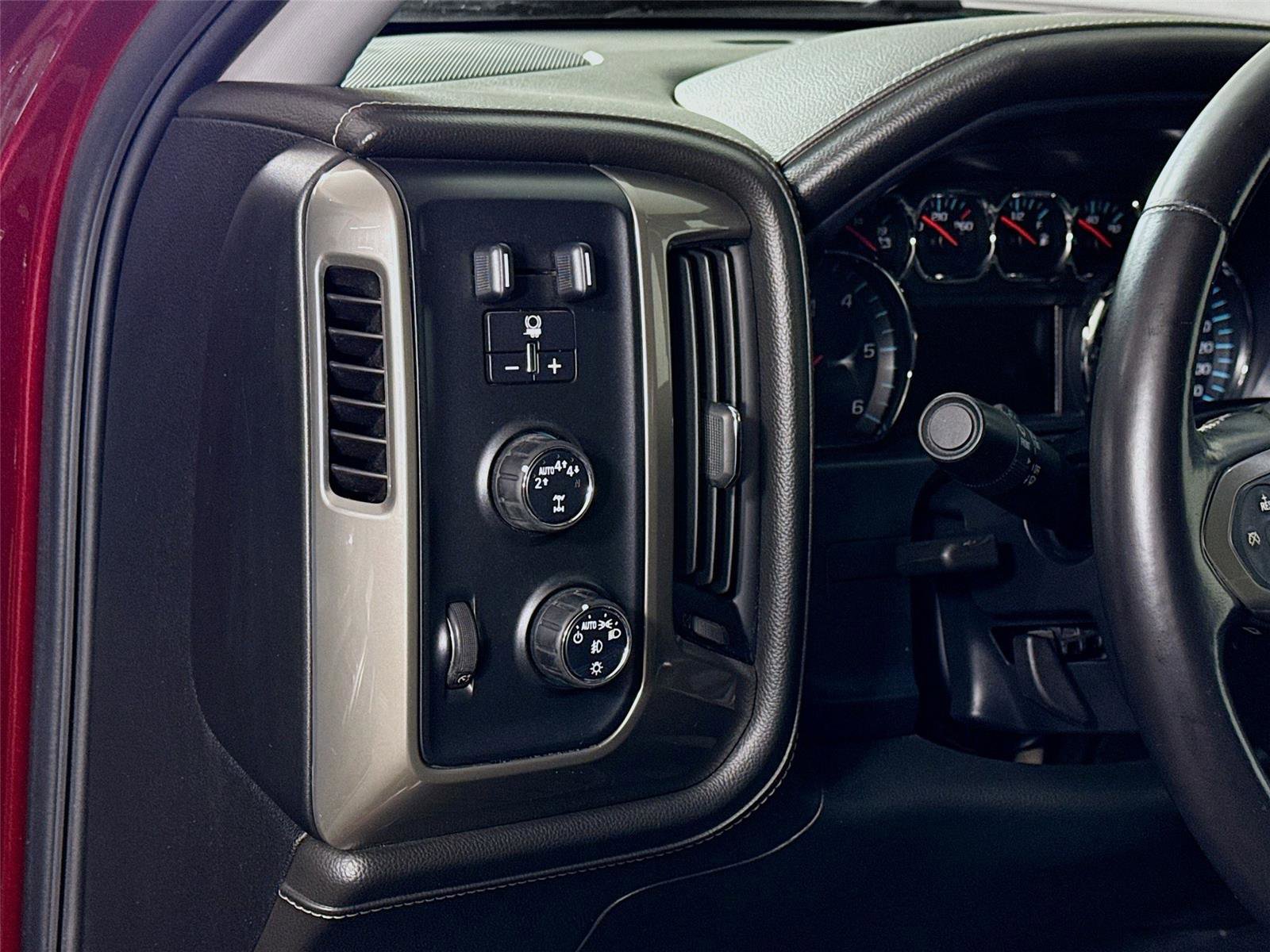 Used 2017 Chevrolet Silverado 1500 High Country image 4