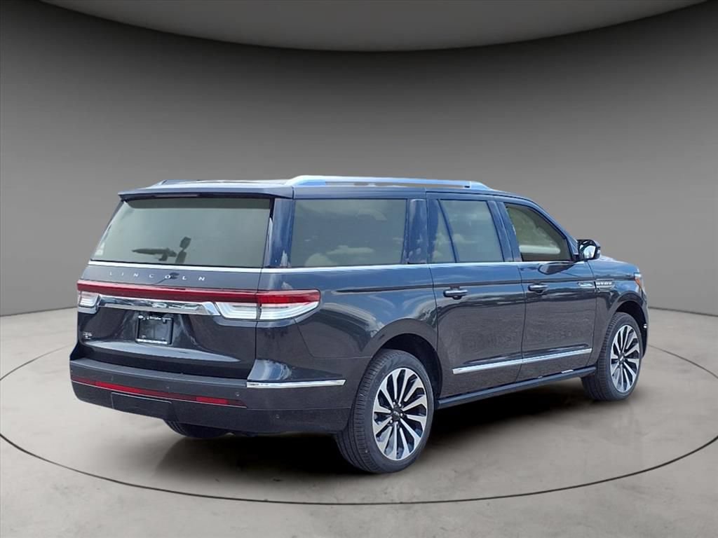 Used 2024 Lincoln Navigator L Reserve AWD/4WD image 13