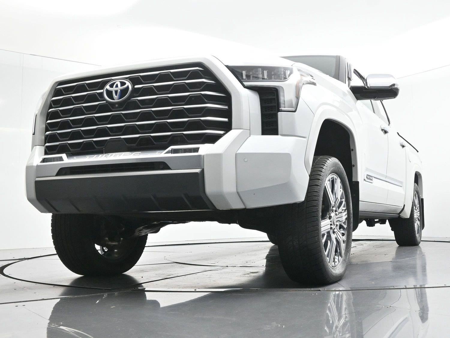 Used 2023 Toyota Tundra Capstone AWD/4WD image 47