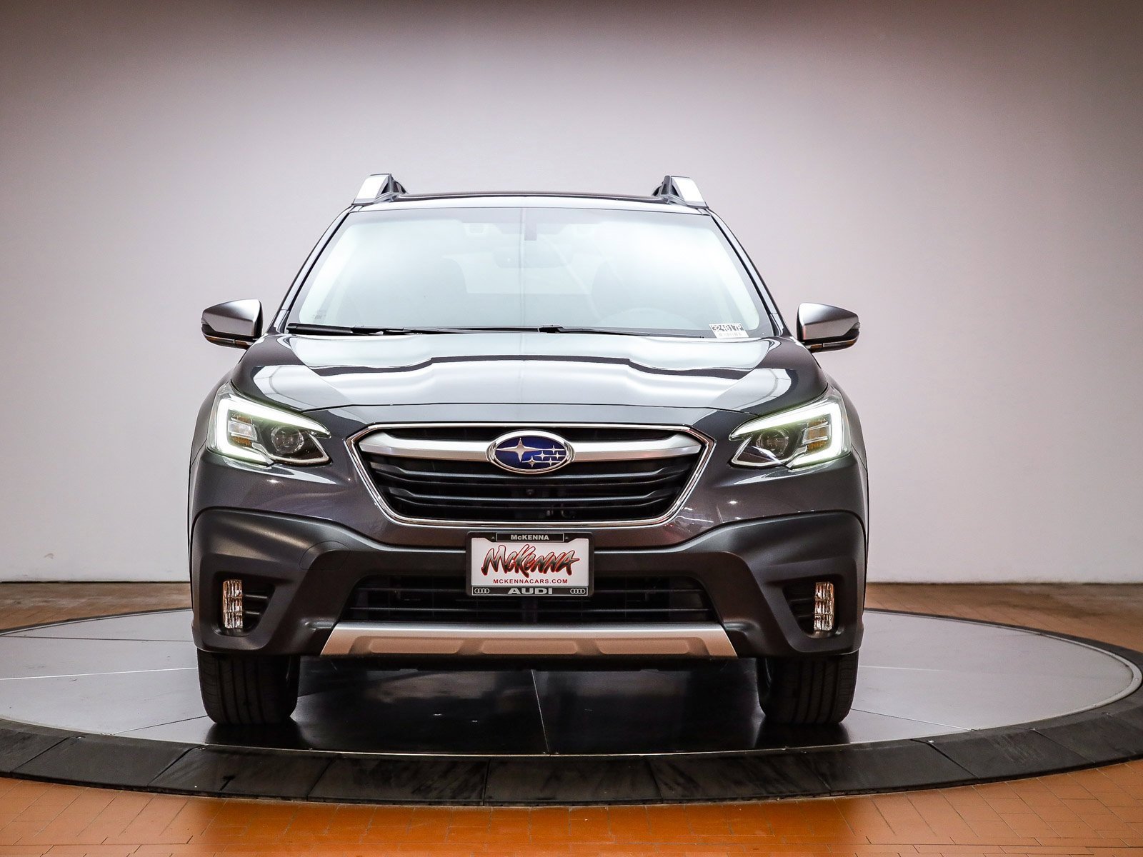 Used 2022 Subaru Outback Touring image 2