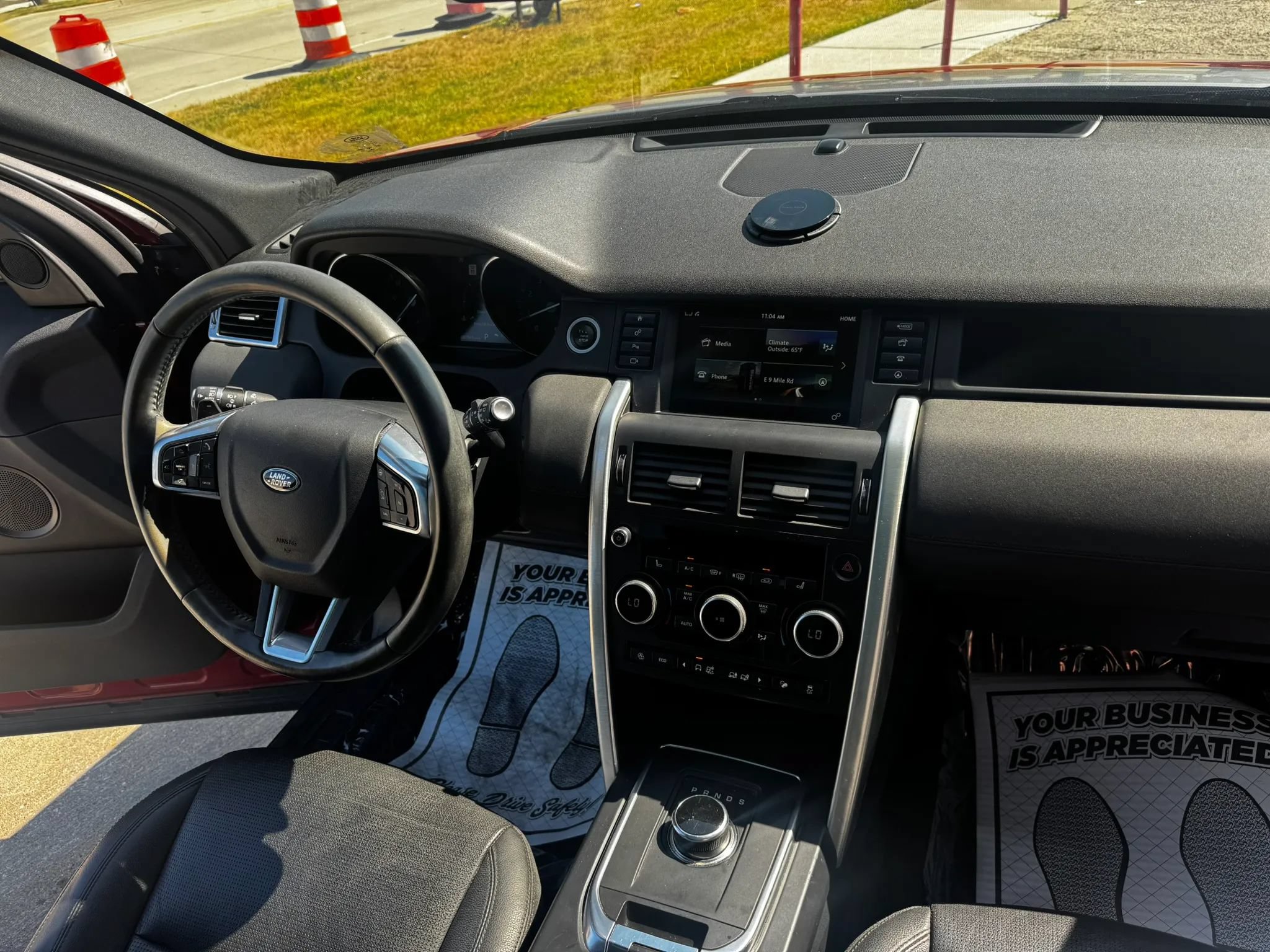 Used 2018 Land Rover Discovery Sport HSE AWD/4WD image 23
