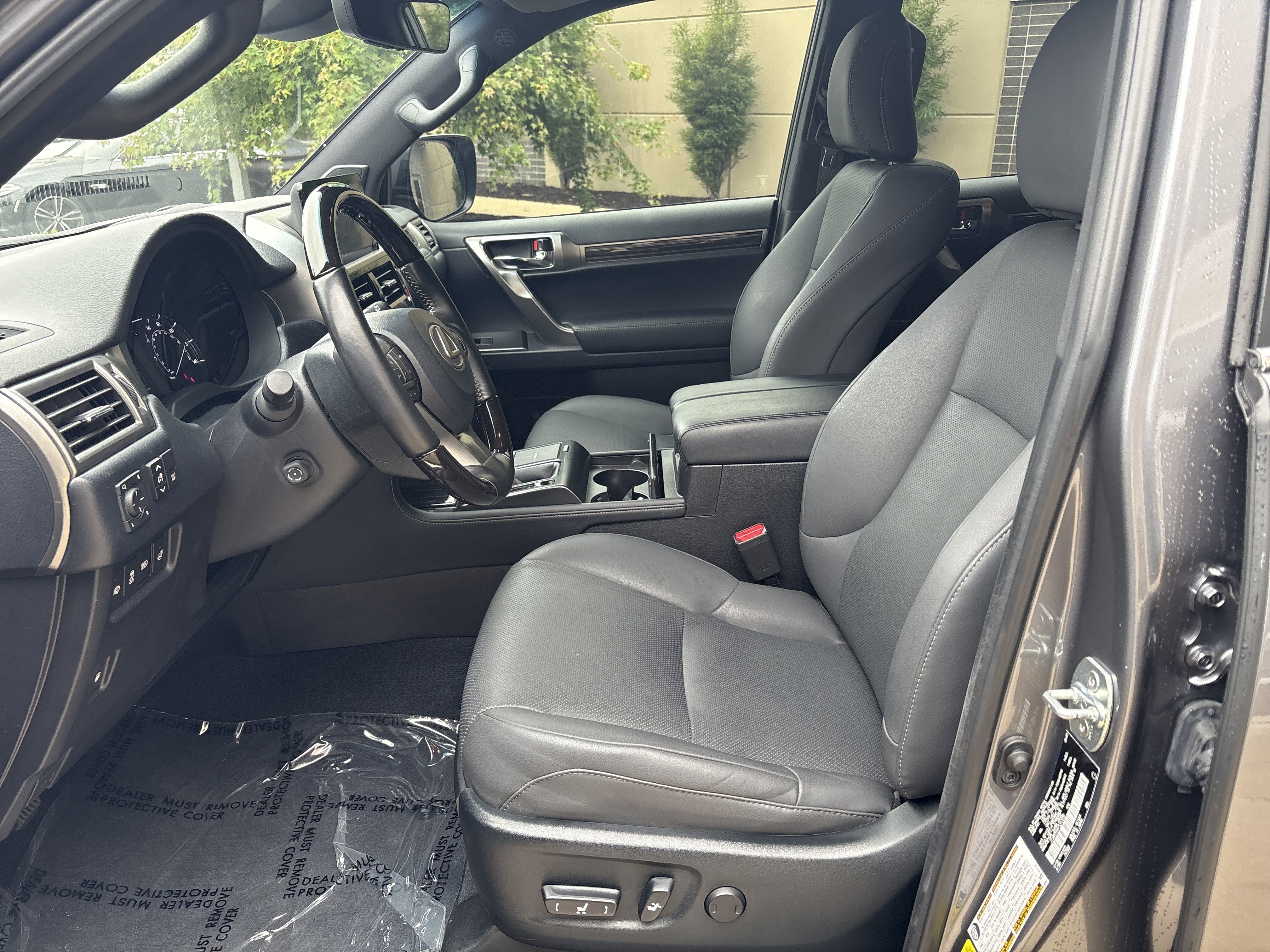 Used 2023 Lexus GX 460 Premium AWD/4WD image 16