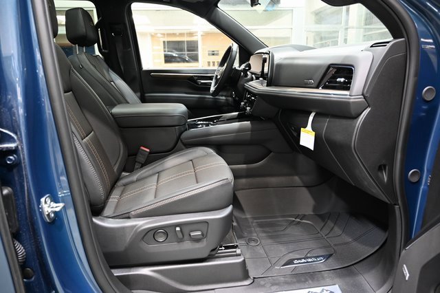 New 2026 Chevrolet Suburban High Country w/ LPO, Chrome Package image 12