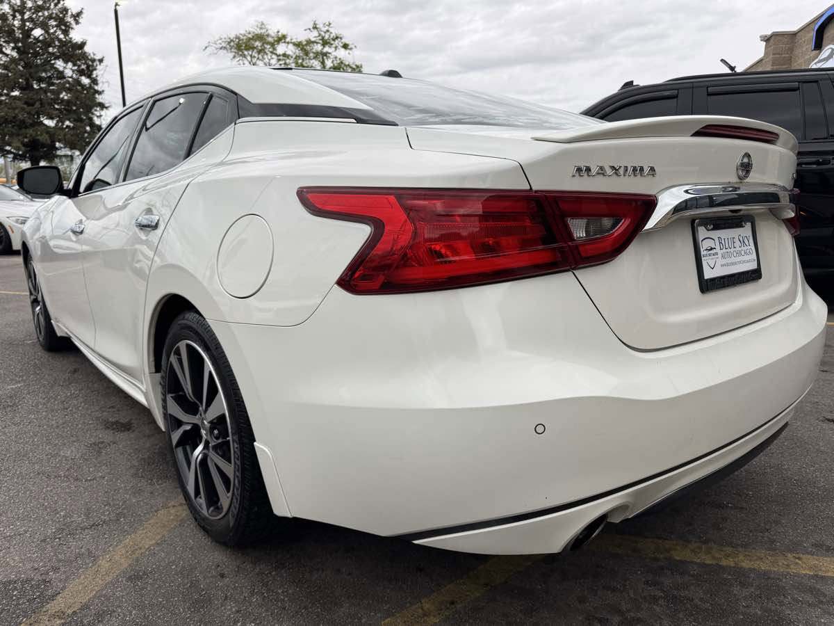 Used 2016 Nissan Maxima Platinum w/ Interior Lighting Package FWD image 7