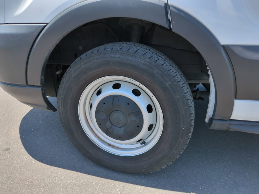 Used 2019 Ford Transit 250 148 Medium Roof image 31