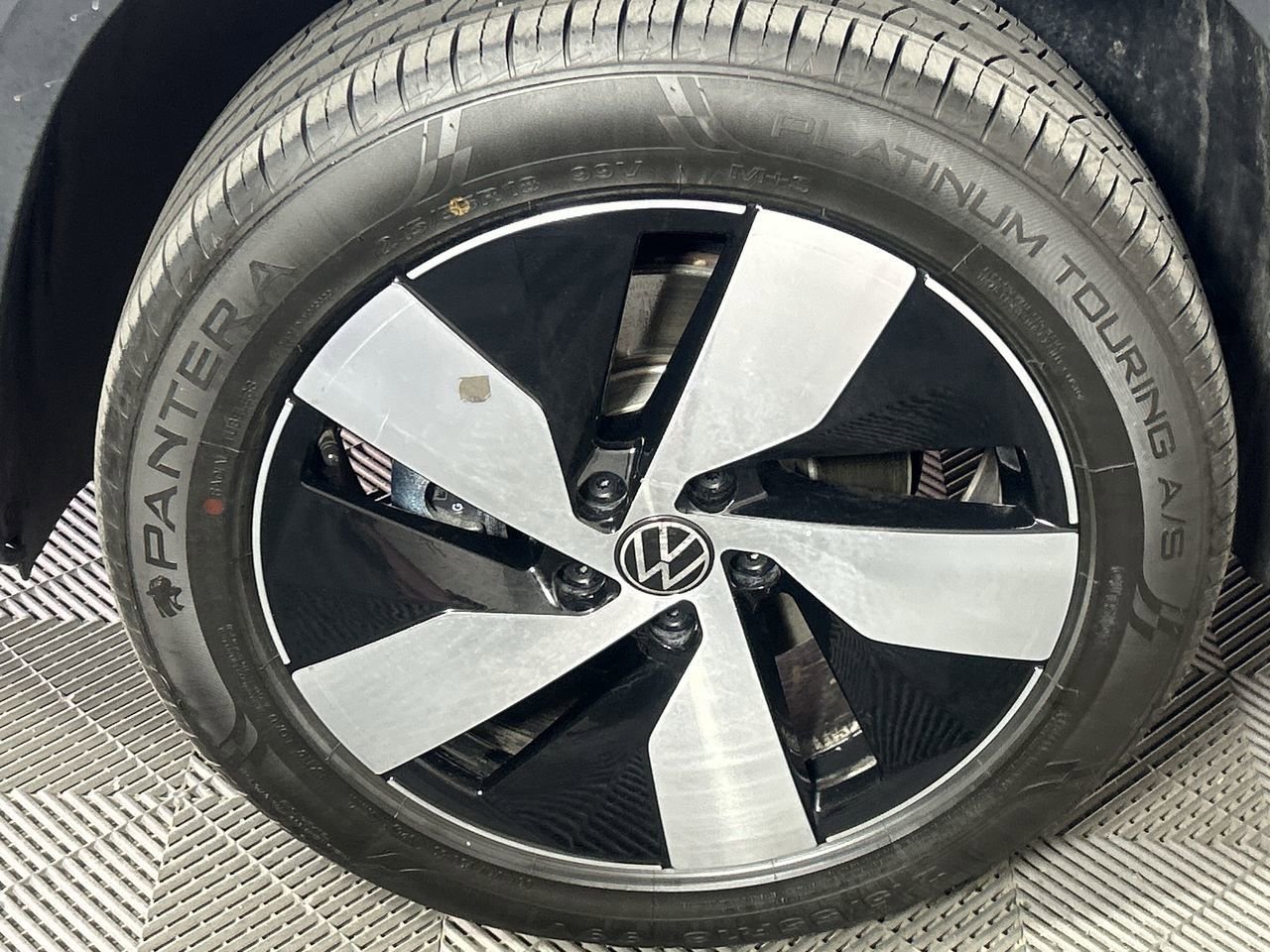 Used 2025 Volkswagen Taos S AWD/4WD image 9