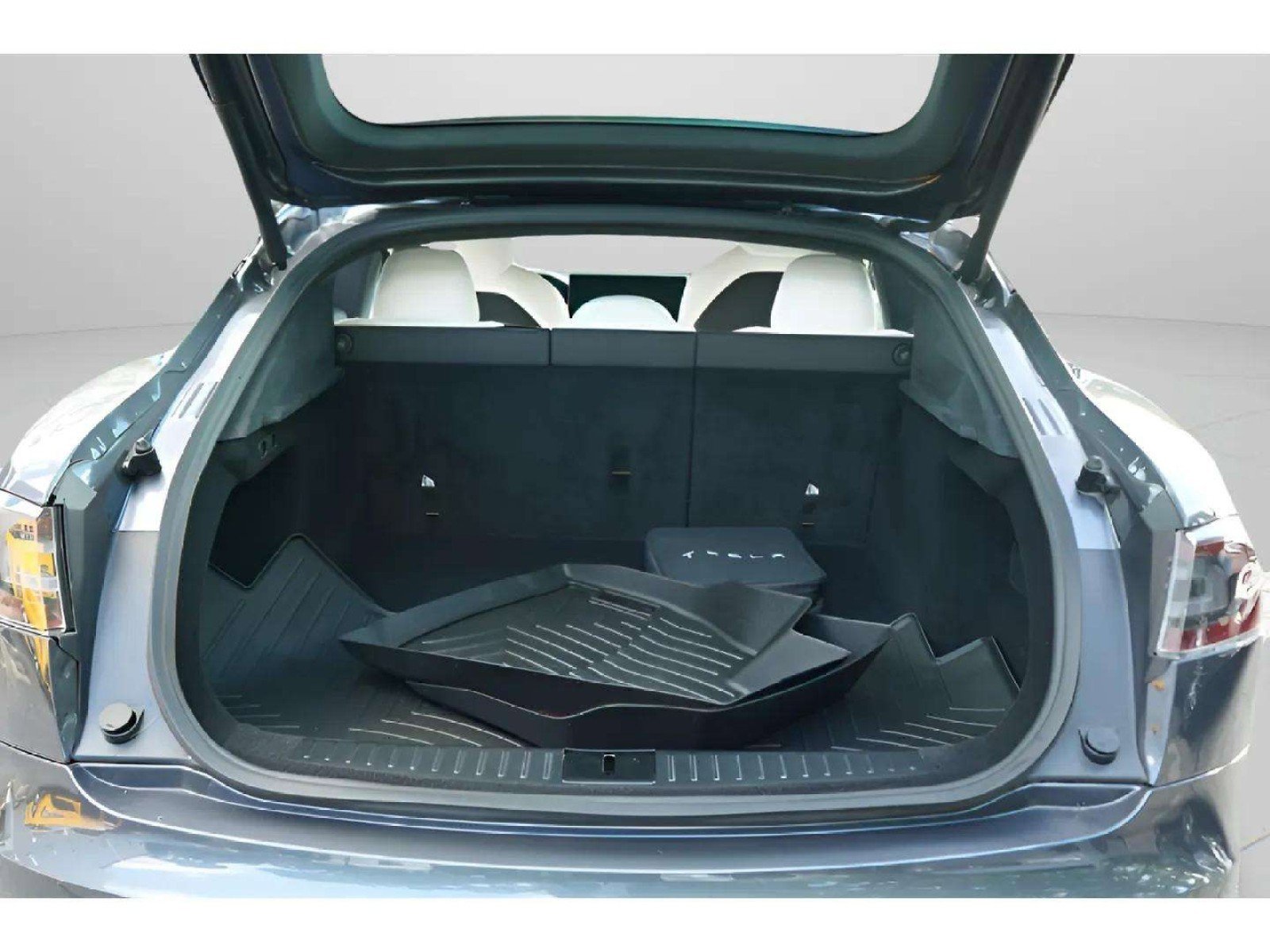 Used 2021 Tesla Model S Plaid image 37