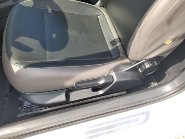 Used 2015 Volkswagen Beetle 1.8T FWD image 23
