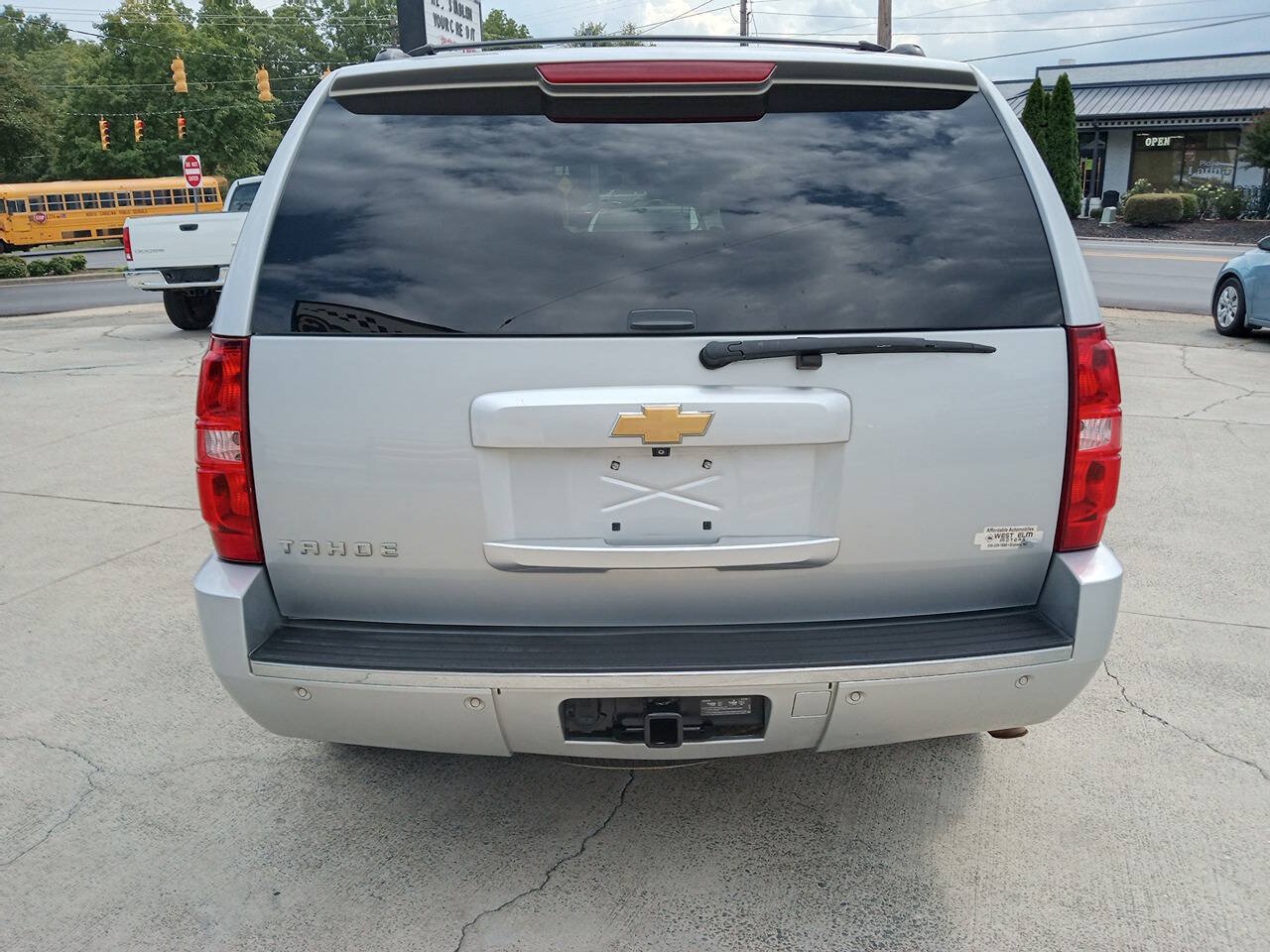 Used 2013 Chevrolet Tahoe LTZ AWD/4WD image 5