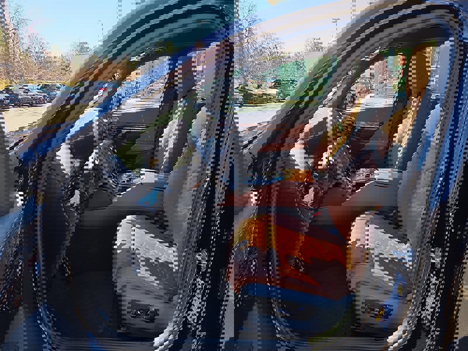 Used 2025 BMW i5 xDrive40 w/ Executive Package image 14