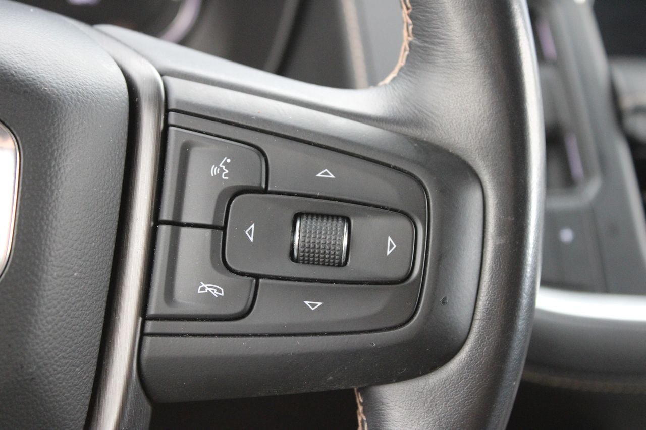 Used 2021 GMC Yukon AT4 w/ AT4 Premium Plus Package AWD/4WD image 14