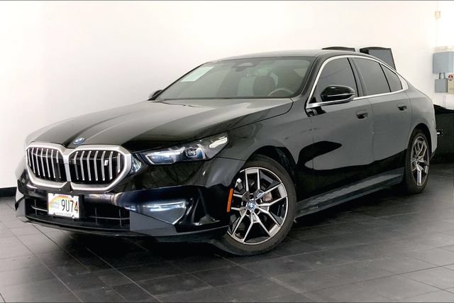 Used 2024 BMW i5 eDrive40i w/ M Sport Package RWD image 1
