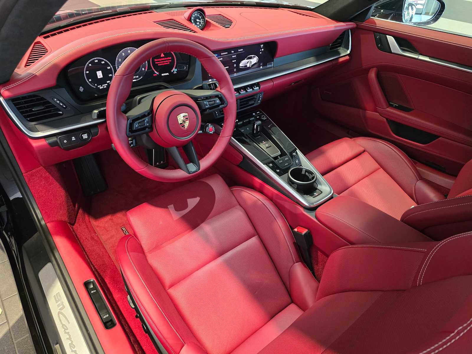 Used 2025 Porsche 911 Carrera image 17