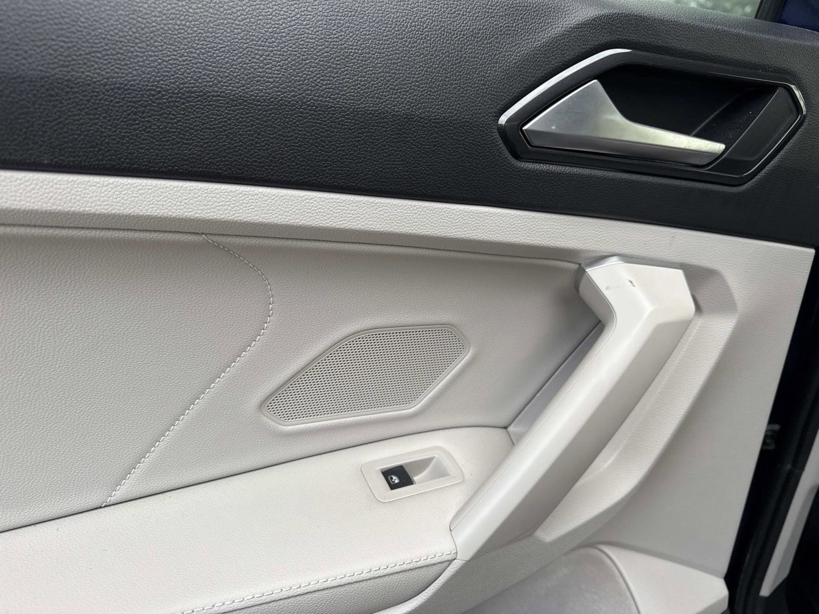 Certified 2022 Volkswagen Tiguan SE image 12