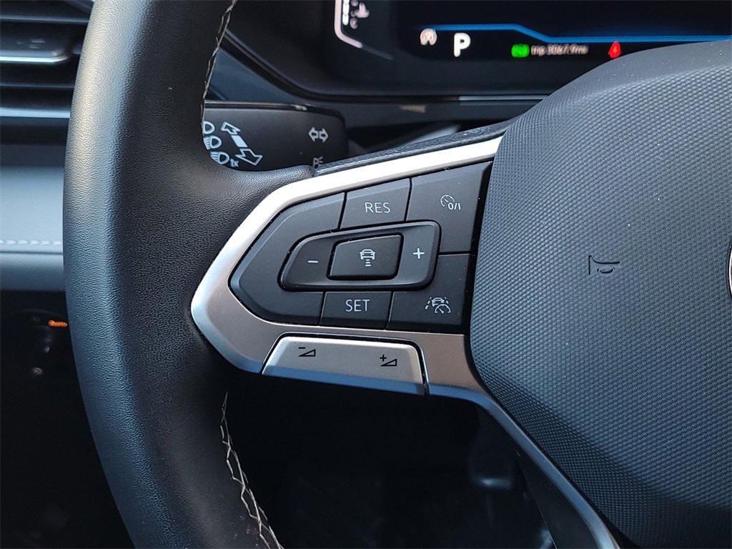 Used 2022 Volkswagen Taos SEL image 22