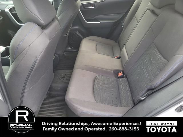 Used 2023 Toyota RAV4 SE AWD/4WD image 6