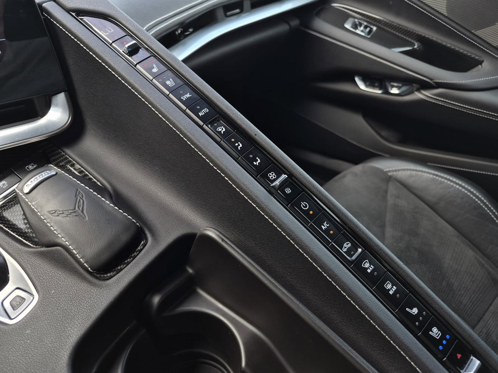 Certified 2021 Chevrolet Corvette Stingray Preferred Cpe w/ Z51 Performance Package image 31