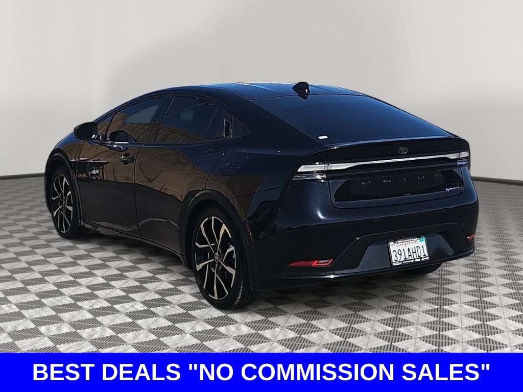 Used 2026 Toyota Prius Plug-In Hybrid FWD image 5