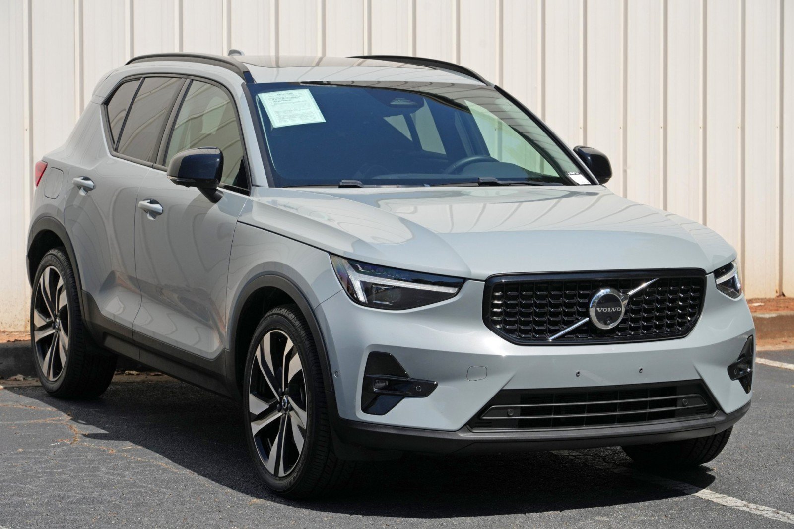 Used 2024 Volvo XC40 B5 Ultimate w/ Protection Package Premier AWD/4WD image 51
