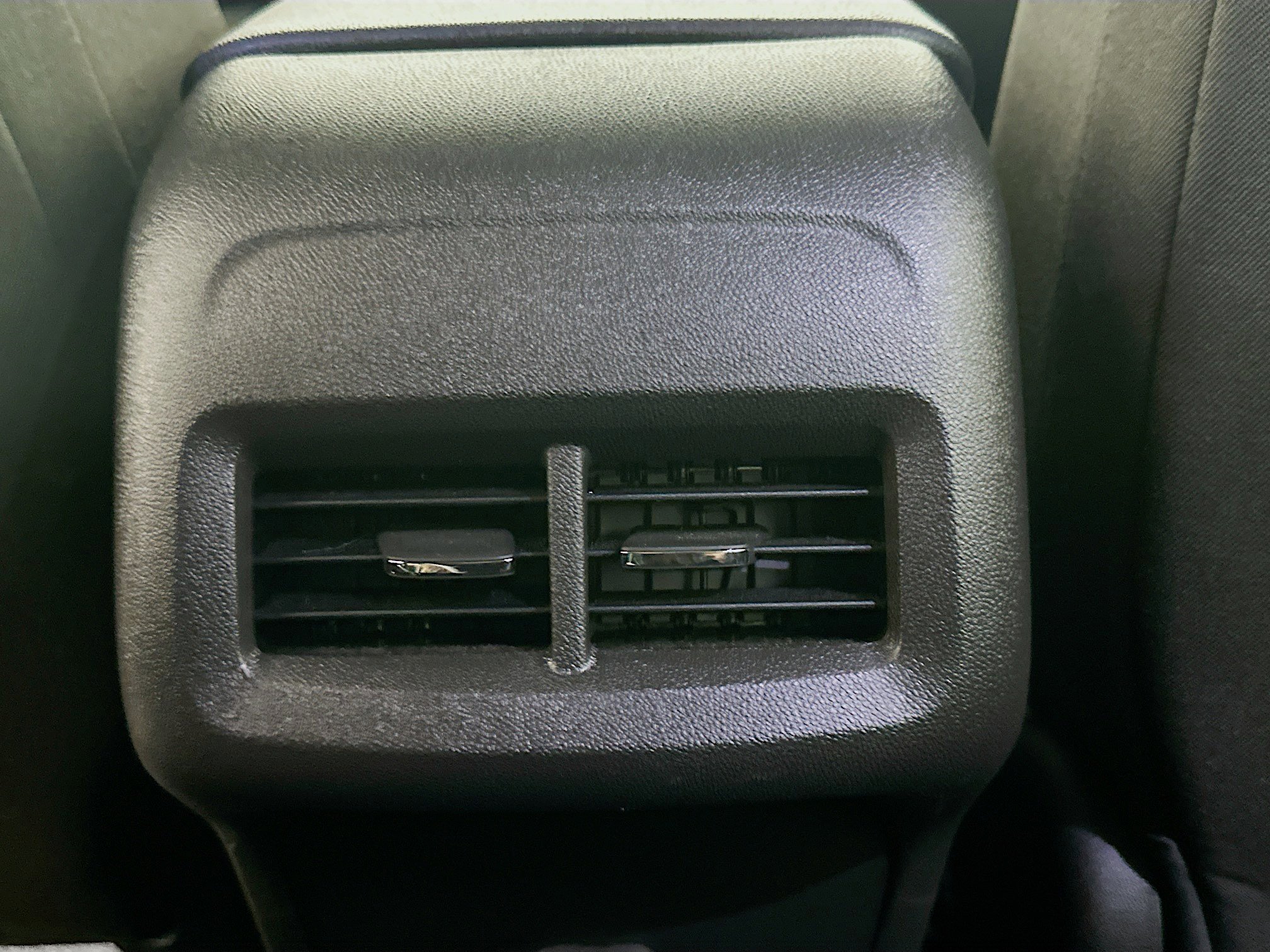 Used 2024 Chevrolet Equinox LT image 27