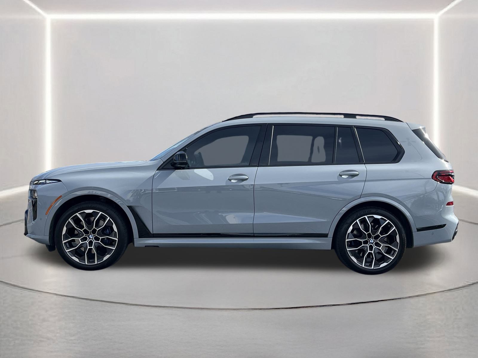 Used 2026 BMW X7 M60i image 26