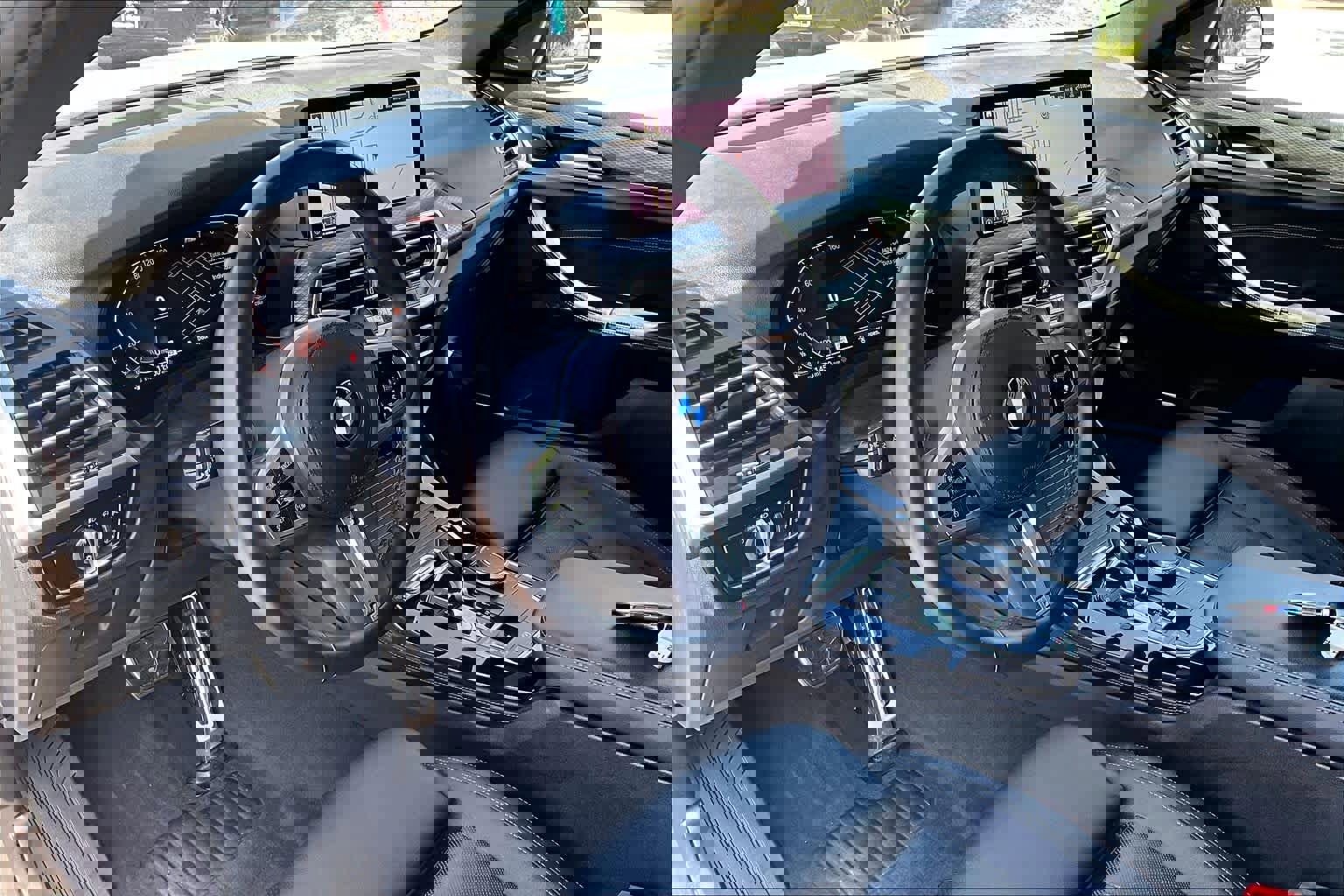 Certified 2024 BMW X4 xDrive30i w/ Premium Package AWD/4WD image 17