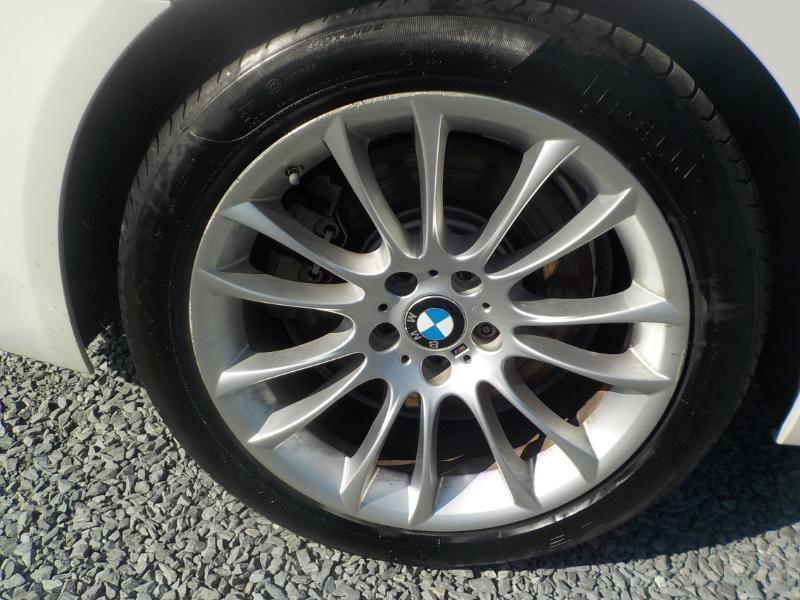 Used 2014 BMW 750i w/ Executive Package RWD image 28
