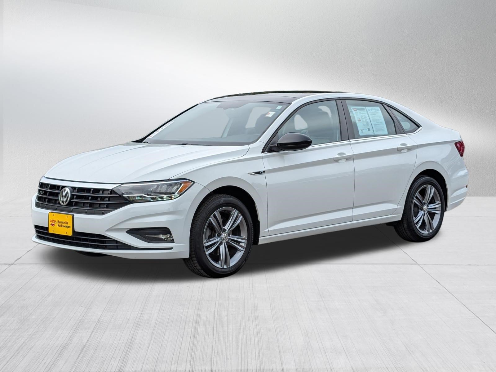 Used 2019 Volkswagen Jetta R-Line FWD image 3