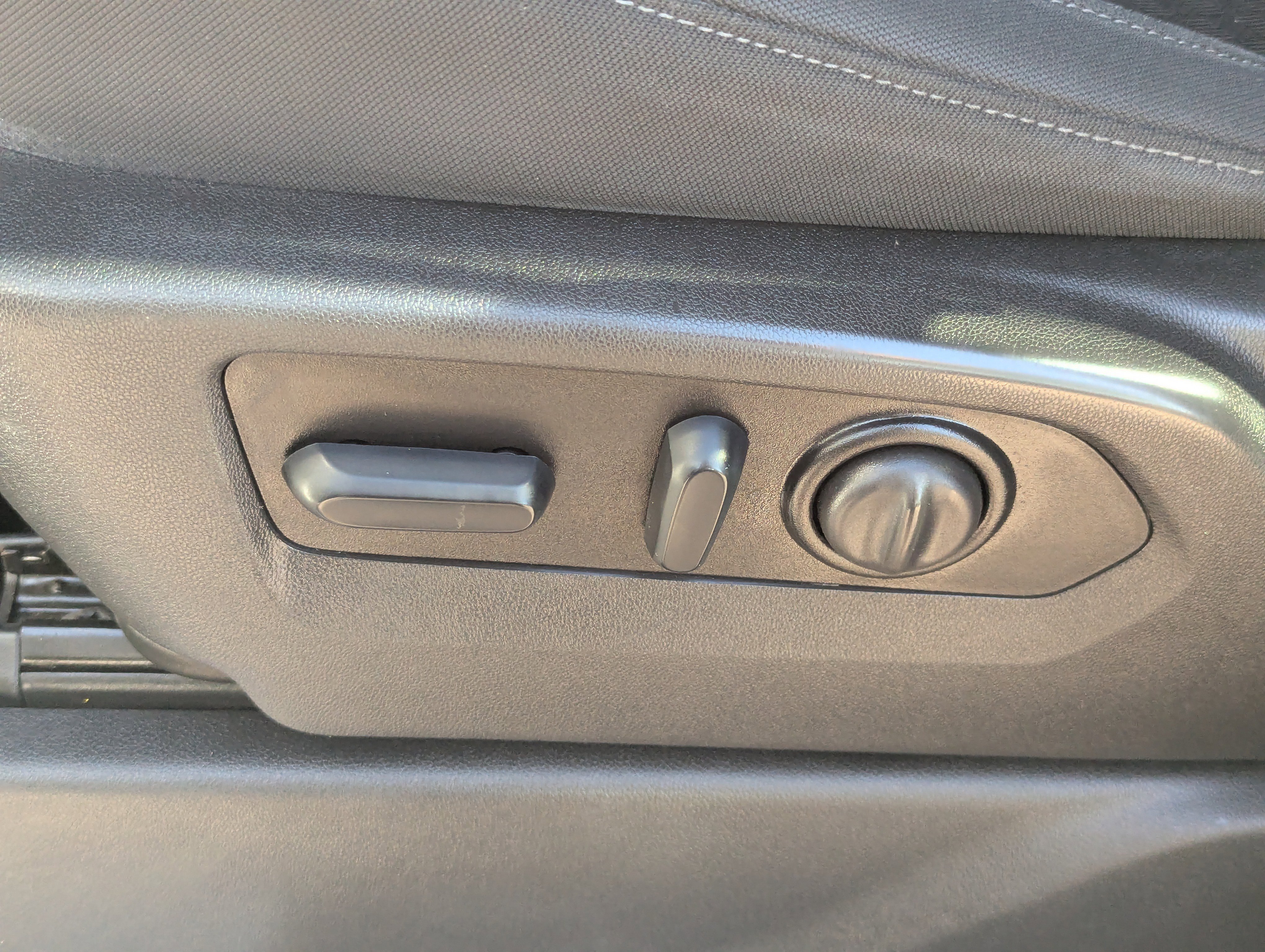 Used 2023 Chevrolet Silverado 2500 LT image 21