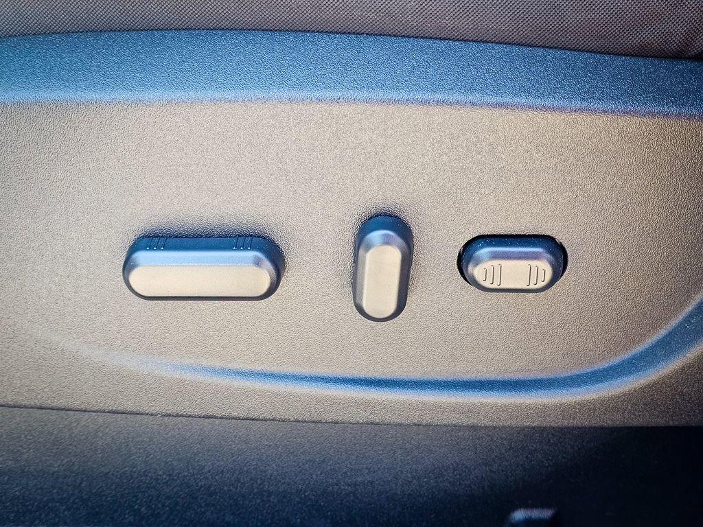 Used 2018 Ford Escape SE image 15