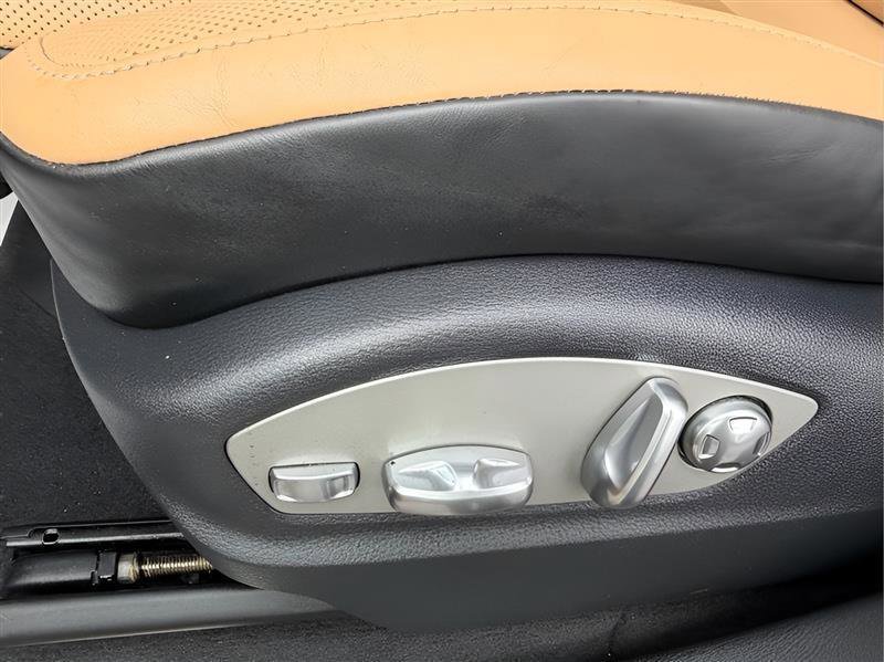 Used 2016 Porsche Cayenne image 31