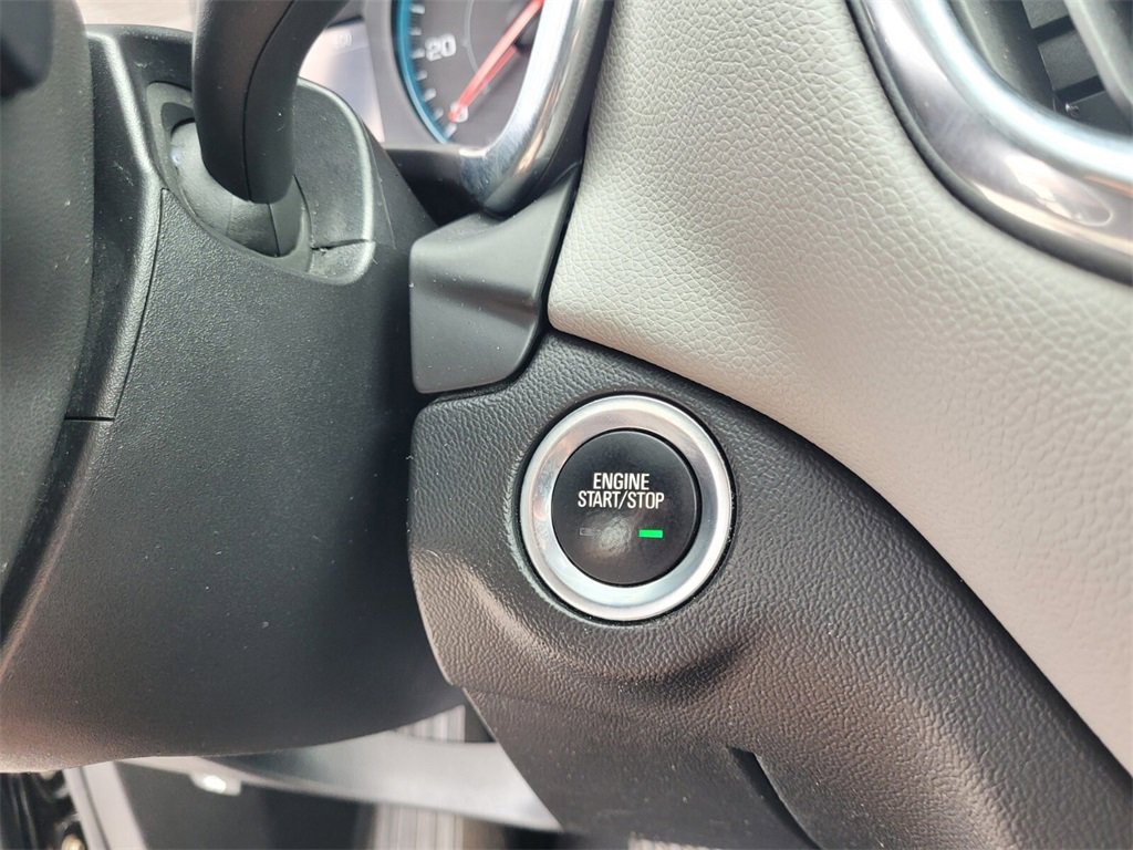 Used 2019 Chevrolet Equinox LS image 30