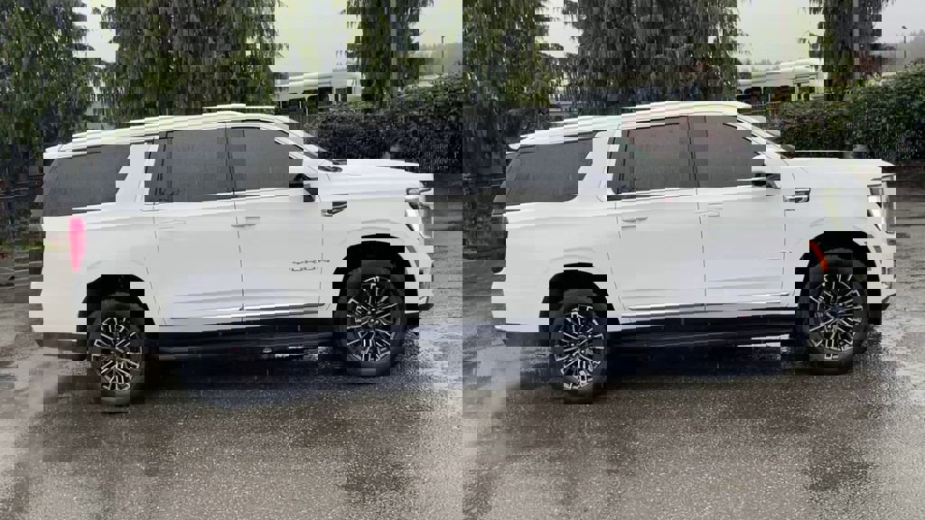 New 2026 GMC Yukon XL Elevation w/ Elevation Premium Package image 9