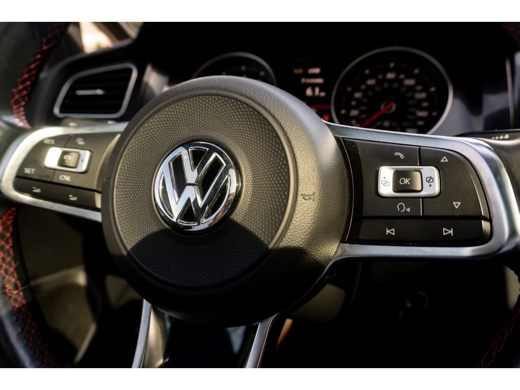 Used 2017 Volkswagen GTI Autobahn FWD image 31