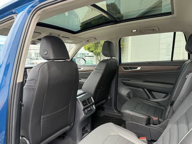 New 2025 Volkswagen Atlas SEL image 17