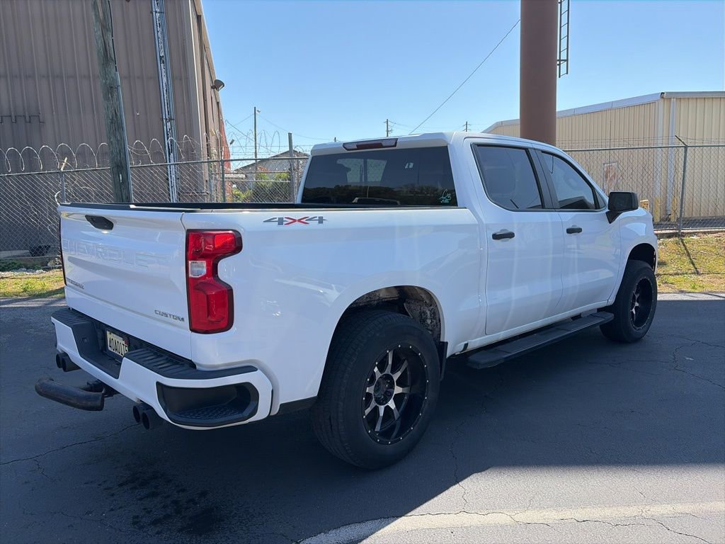 Used 2019 Chevrolet Silverado 1500 Custom w/ Custom Value Package AWD/4WD image 6