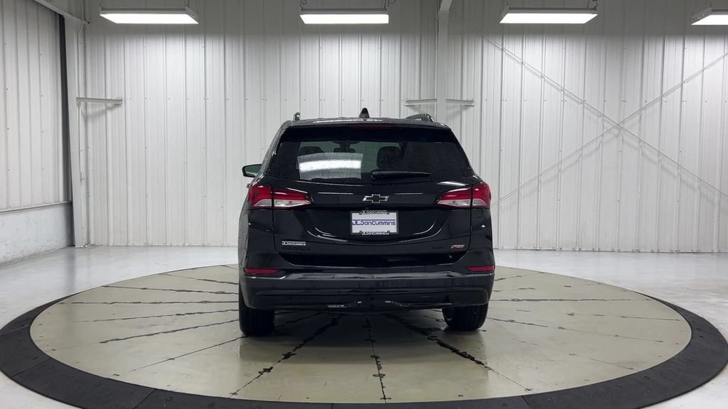 Used 2023 Chevrolet Equinox RS AWD/4WD image 7