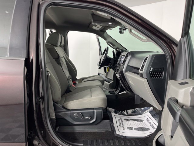 Used 2018 Ford F150 XLT w/ Equipment Group 302A Luxury AWD/4WD image 41
