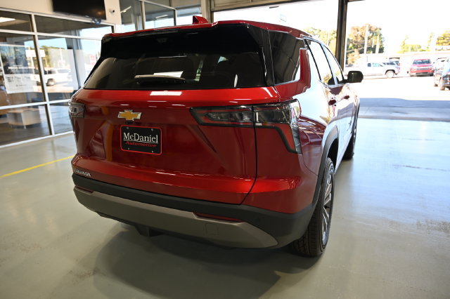 New 2027 Chevrolet Equinox LT w/ Convenience Package II FWD image 5