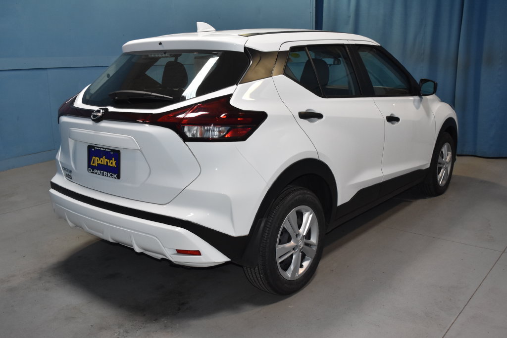 Used 2025 Nissan Kicks Play S FWD image 21