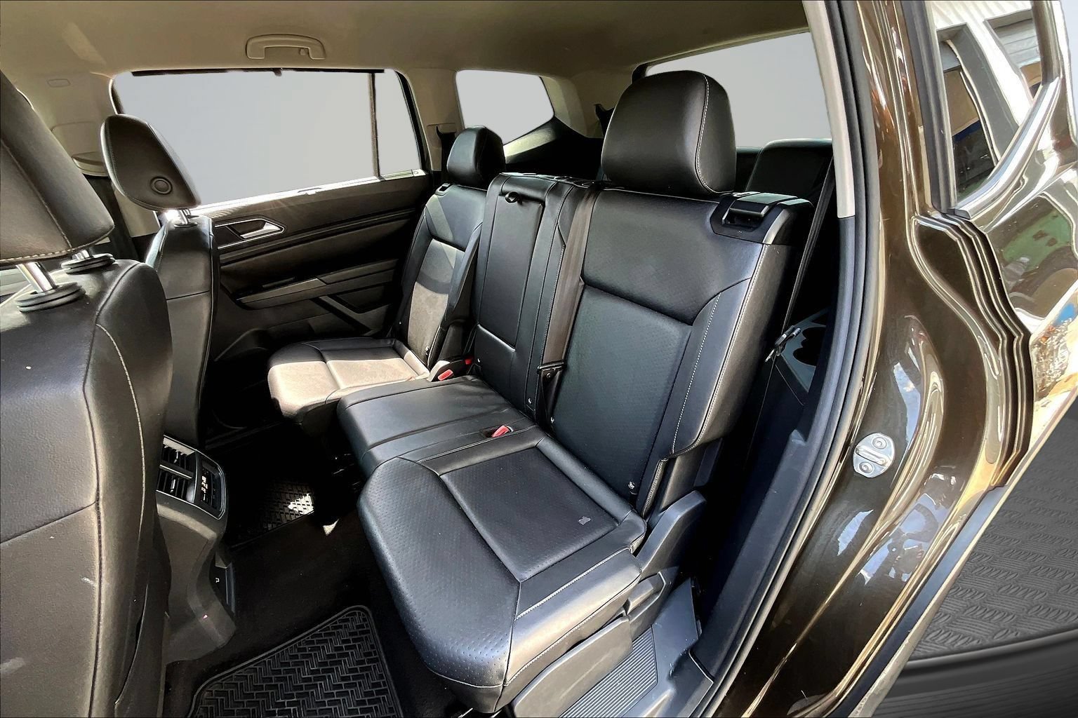 Used 2019 Volkswagen Atlas SE w/ Towing Package FWD image 18
