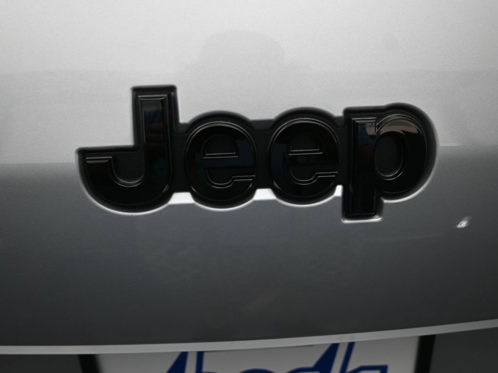 New 2026 Jeep Grand Cherokee L 4WD image 25