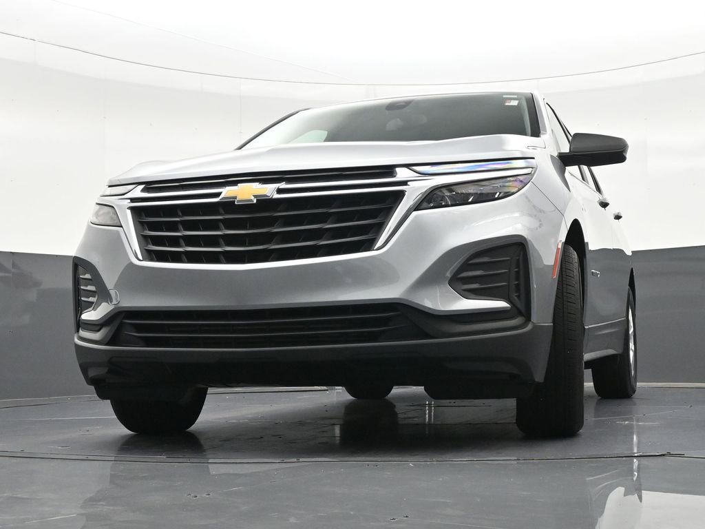 Used 2024 Chevrolet Equinox LS FWD image 30