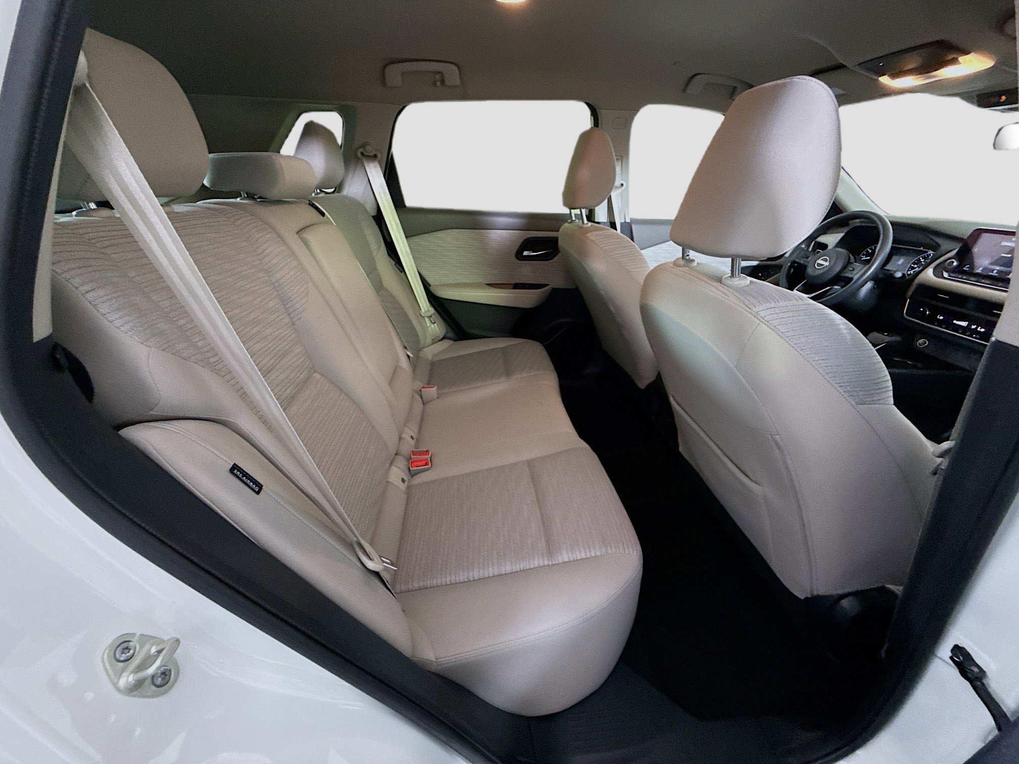Used 2023 Nissan Rogue SV FWD image 27