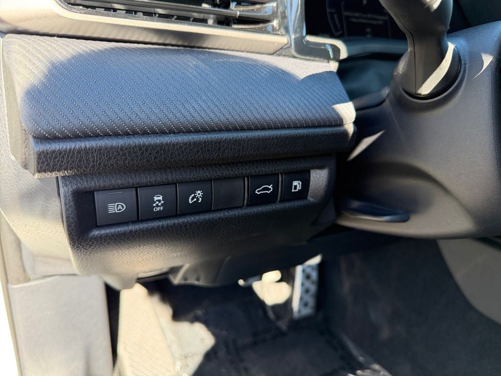 Used 2025 Toyota Camry SE w/ Multimedia Upgrade Package AWD/4WD image 19
