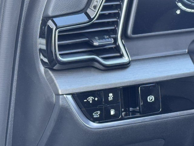 Used 2025 Kia Sportage X-Line AWD/4WD image 30