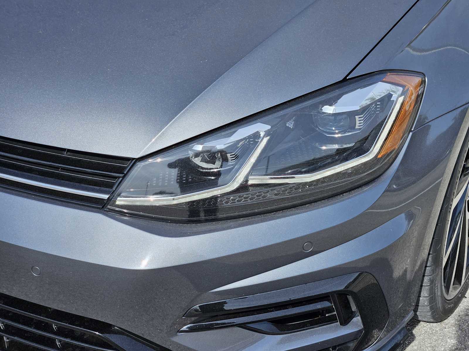 Used 2019 Volkswagen Golf R 4-Door image 7