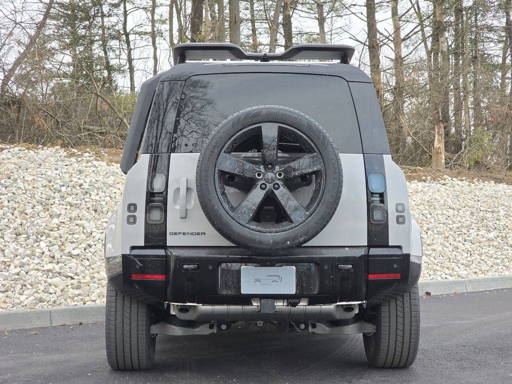 New 2026 Land Rover Defender 110 X-Dynamic SE AWD/4WD image 23